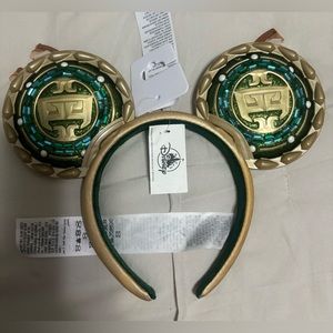 Disney Marvel Black Panther
Wakanda Forever Mickey Mouse Ears  NWT